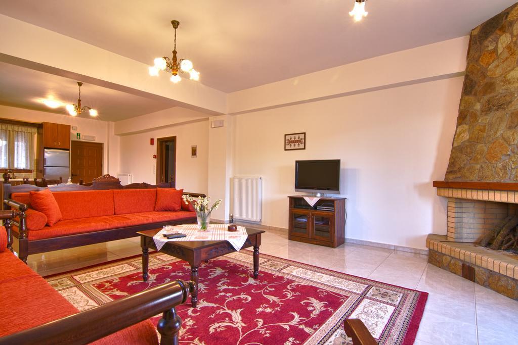 Aposeti Villa *