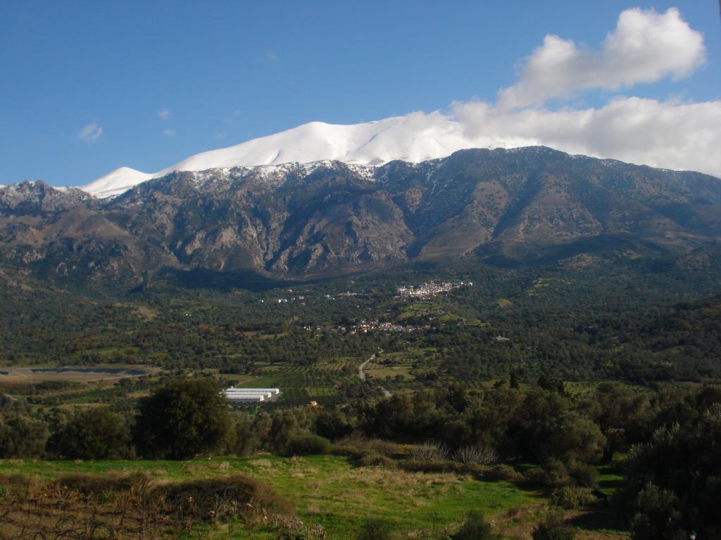 Aposeti Petrochori (Crete)